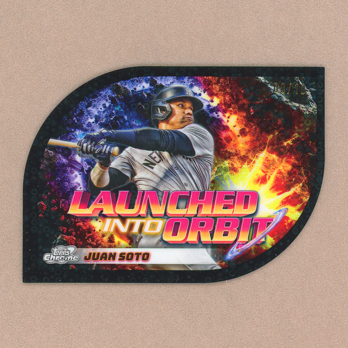 2024 Topps Cosmic Chrome Juan Soto Launched Into Orbit (Black)