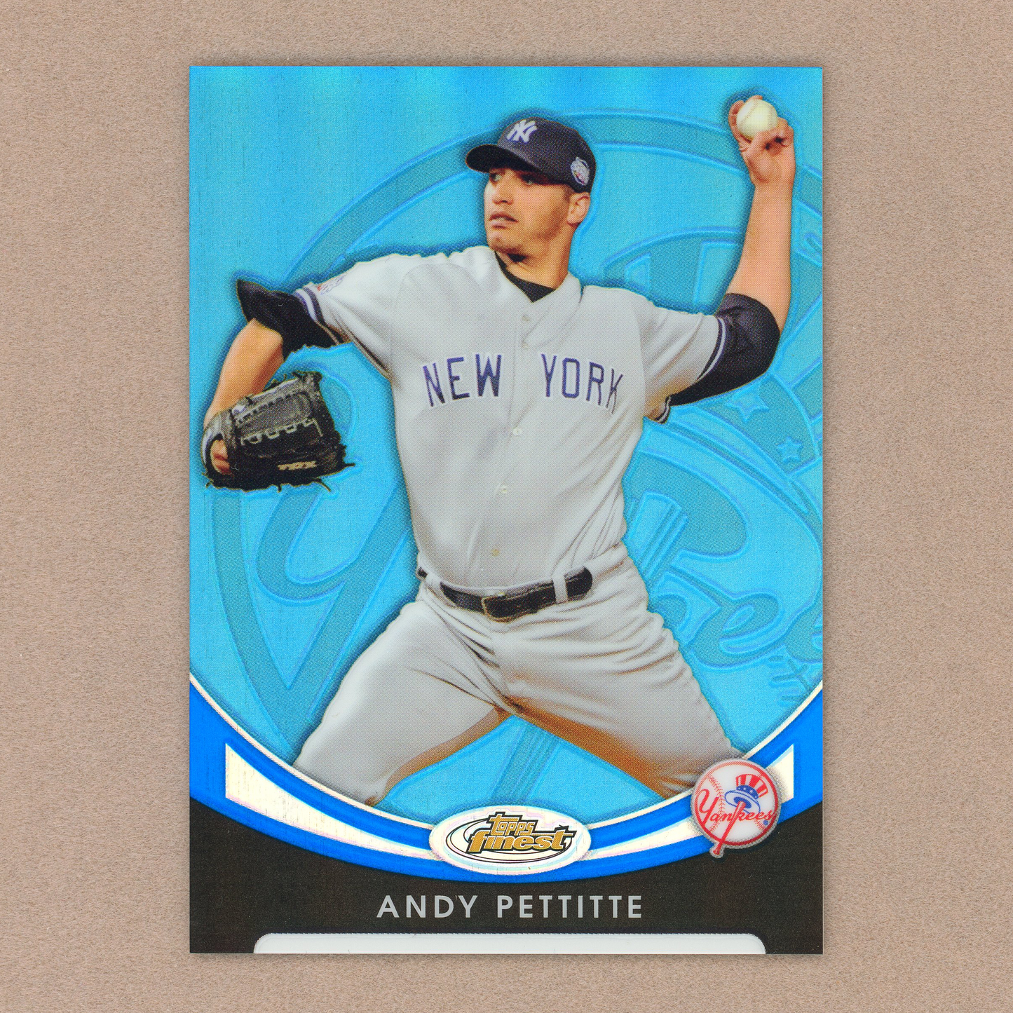 2010 Topps Finest Andy Pettitte (Blue Refractor)