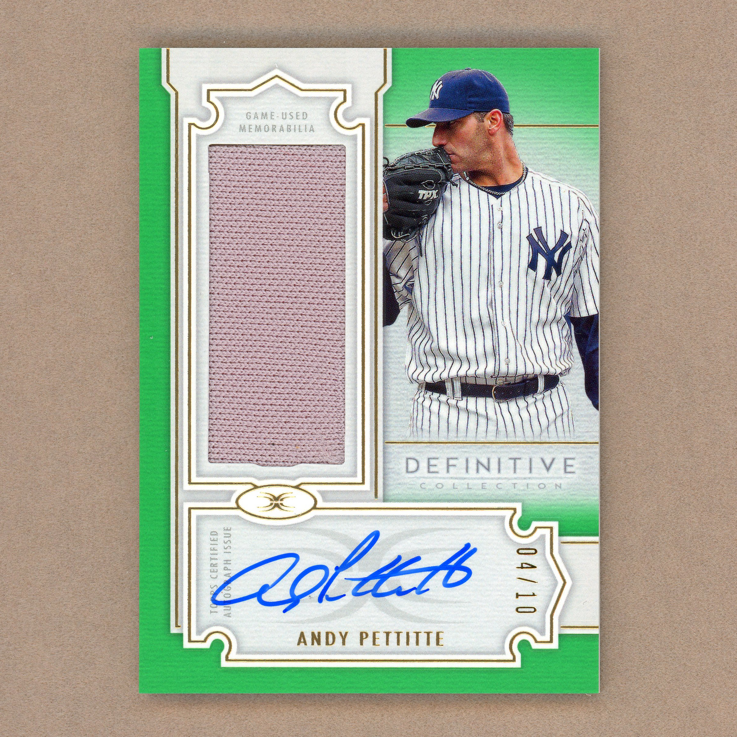 2020 Topps Definitive Andy Pettitte Autograph Relic (Green)