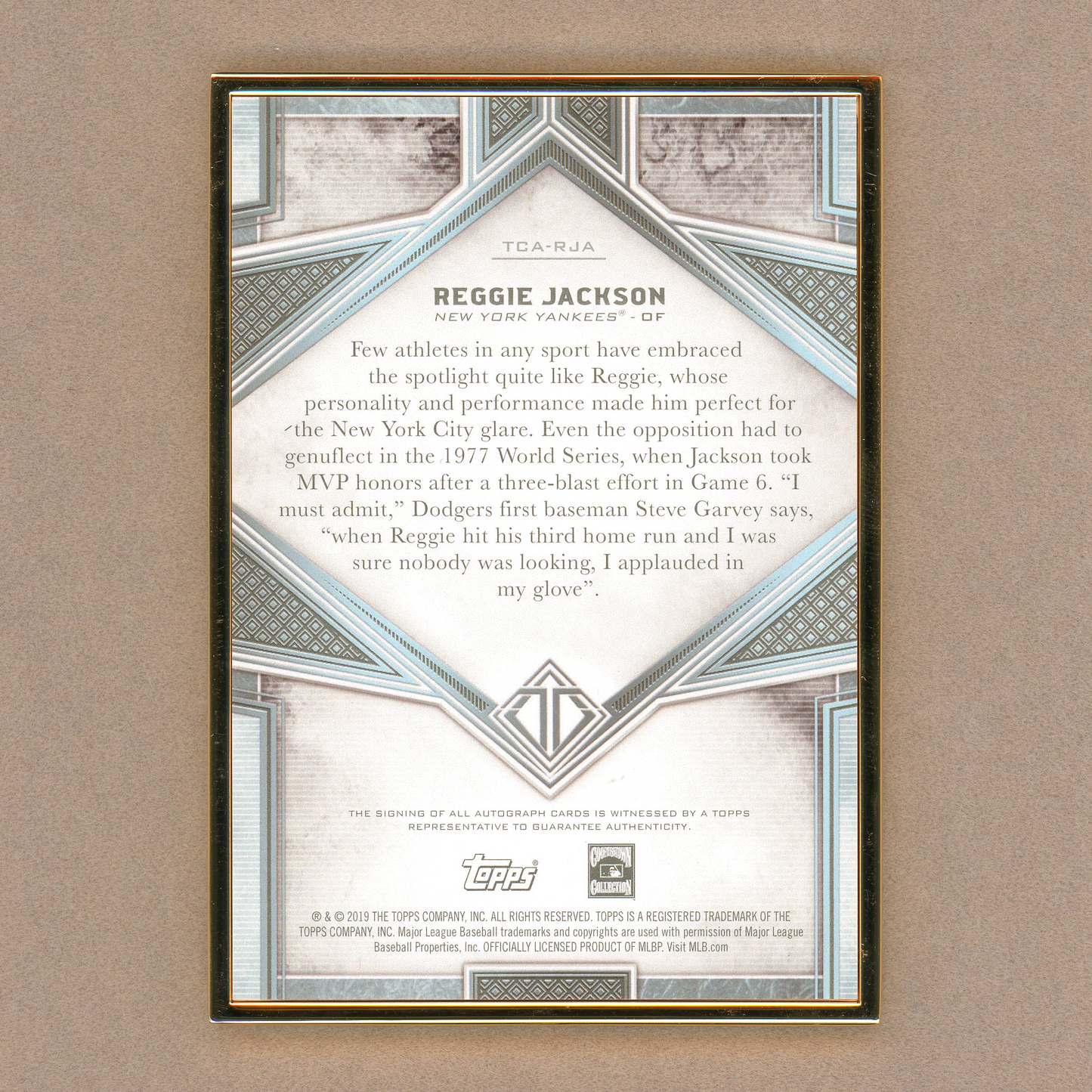 2019 Topps Transcendent Reggie Jackson Autograph